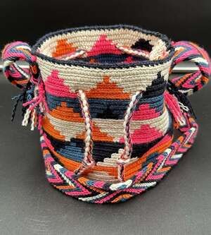 Handmade Wayuu Mochilla Mini Crossbody Bag EUC